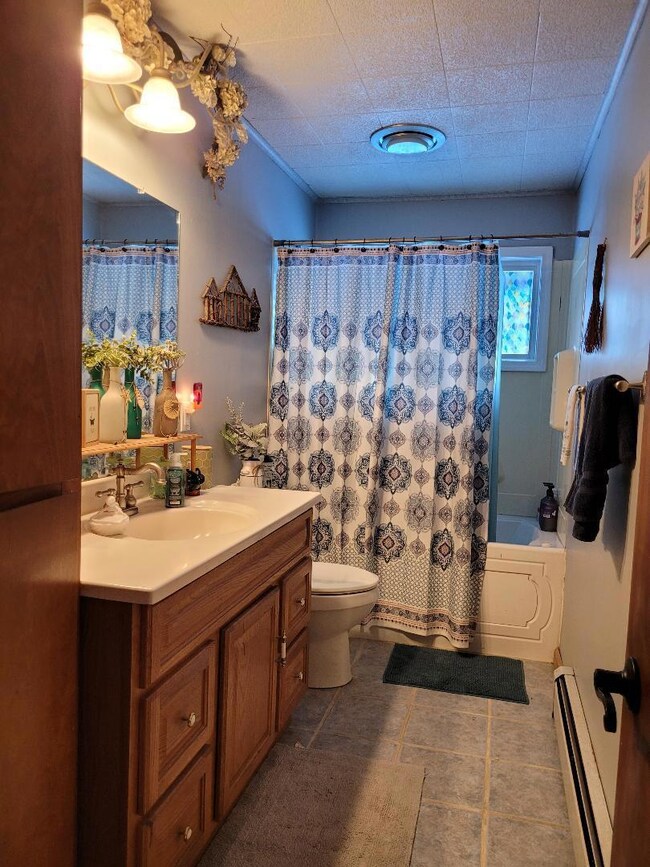 H 40 main bath
