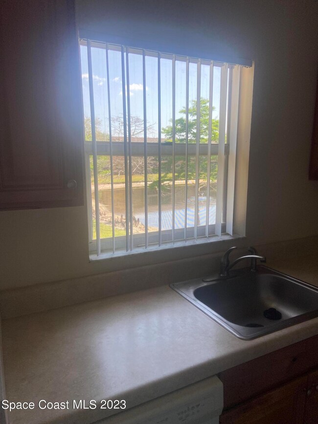 290 Spring Dr unit 4, Merritt Island, FL 32953 - photo 5