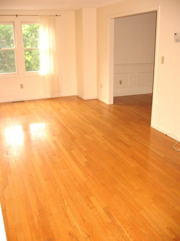 14 Kings Ct, Arlington, MA 02474 - photo 4