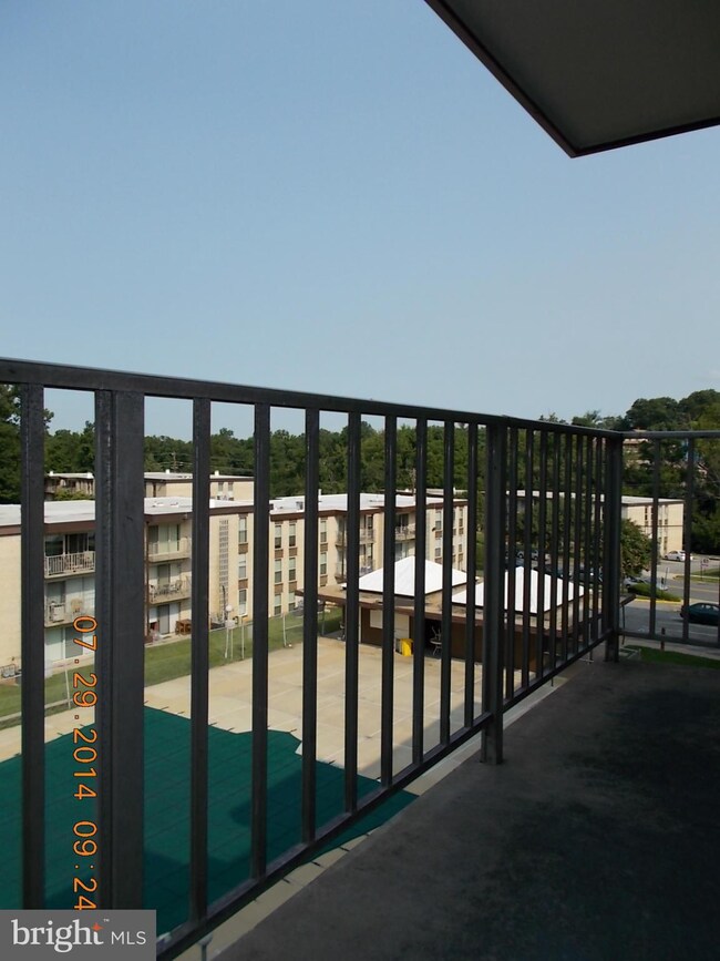 5213 Newton St unit 302, Bladensburg, MD 20710 - photo 5