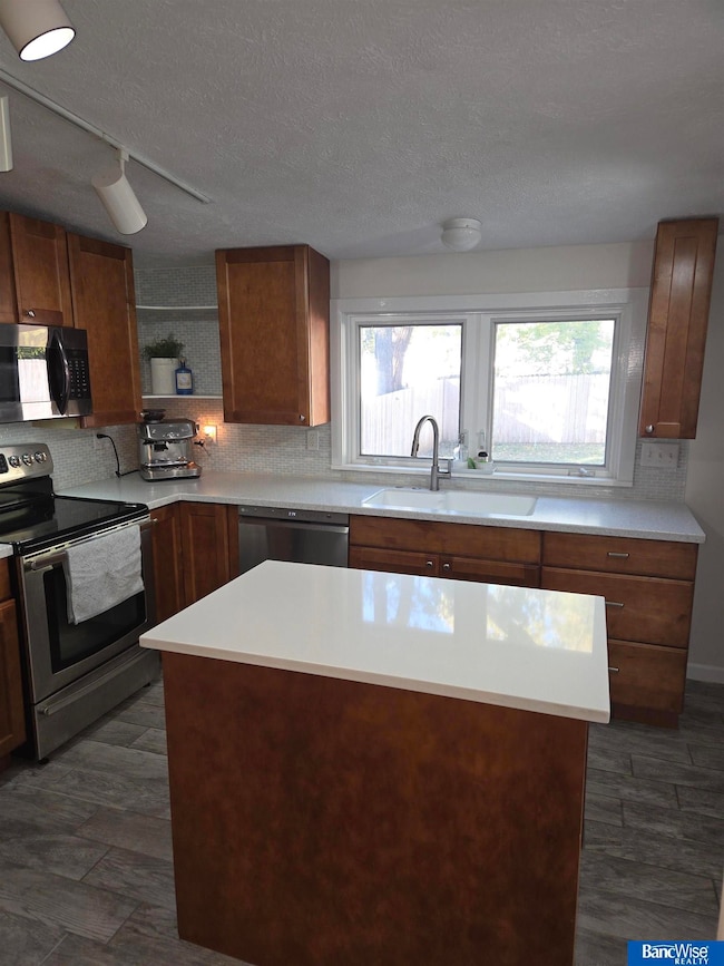 1242 Pawnee St, Lincoln, NE 68502 - photo 6