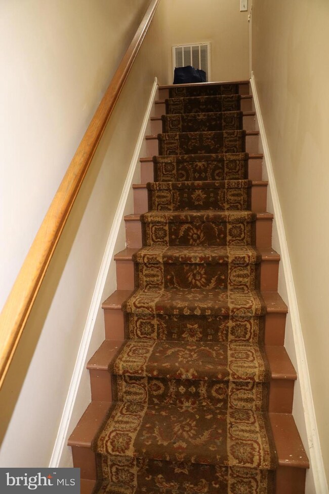 8 Lotus Dr, Martinsburg, WV 25404 - photo 4