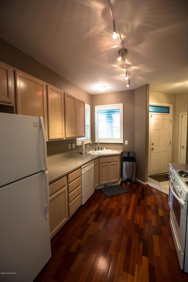 6608 Delong Landing Cir, Anchorage, AK 99502 - photo 6