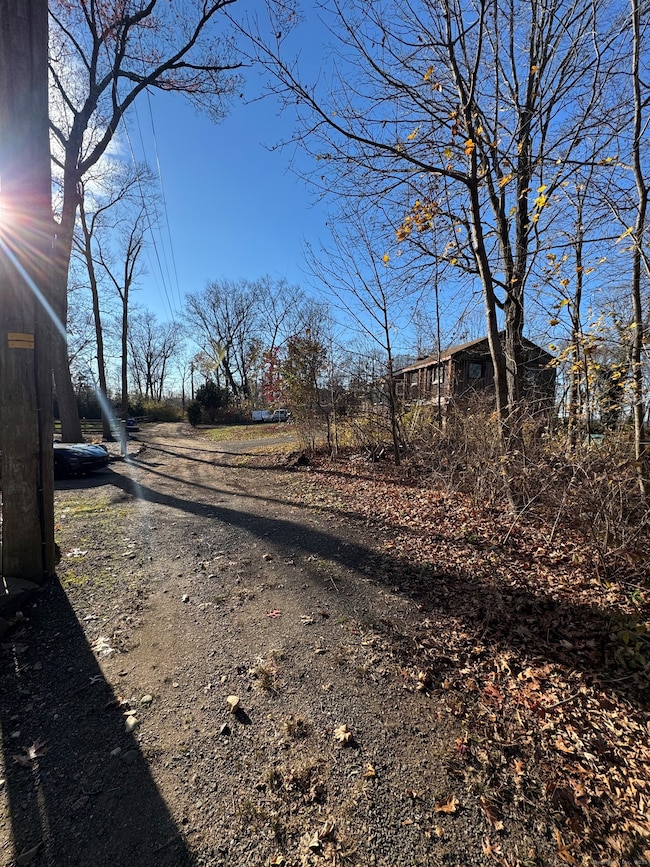 71 Hilltop Dr, Branford, CT 06405 - photo 6