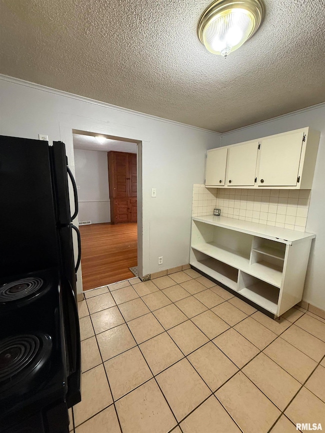 404 W Pierce St, Macomb, IL 61455 - photo 7