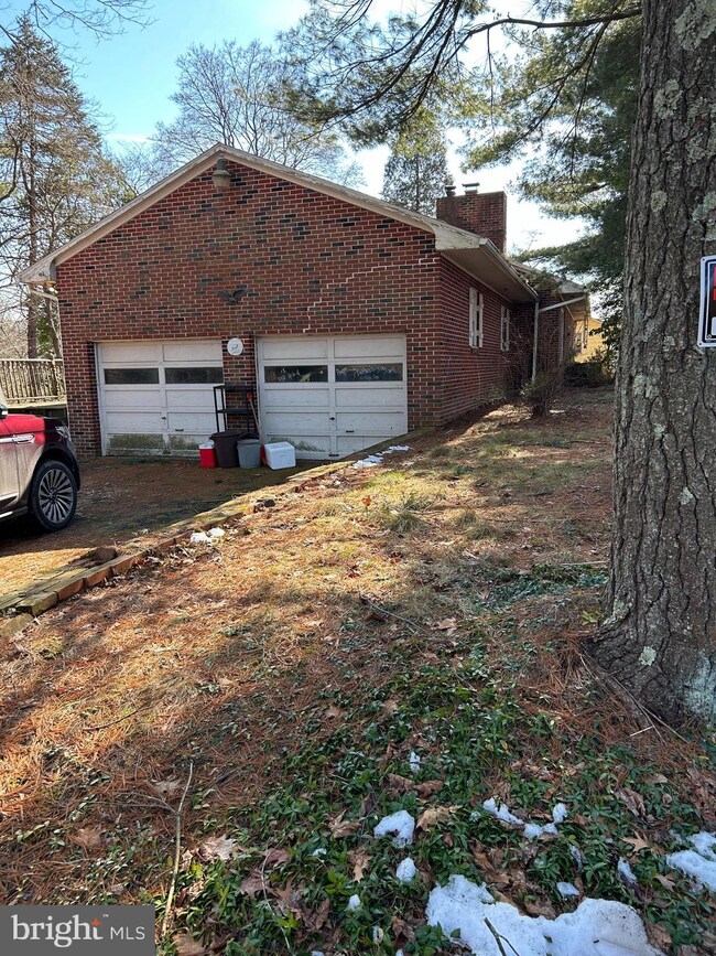 3010 Kem Rd, Pennsburg, PA 18073 - photo 3