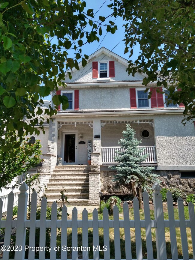 119 Harrison St, Dunmore, PA 18512 - photo 3