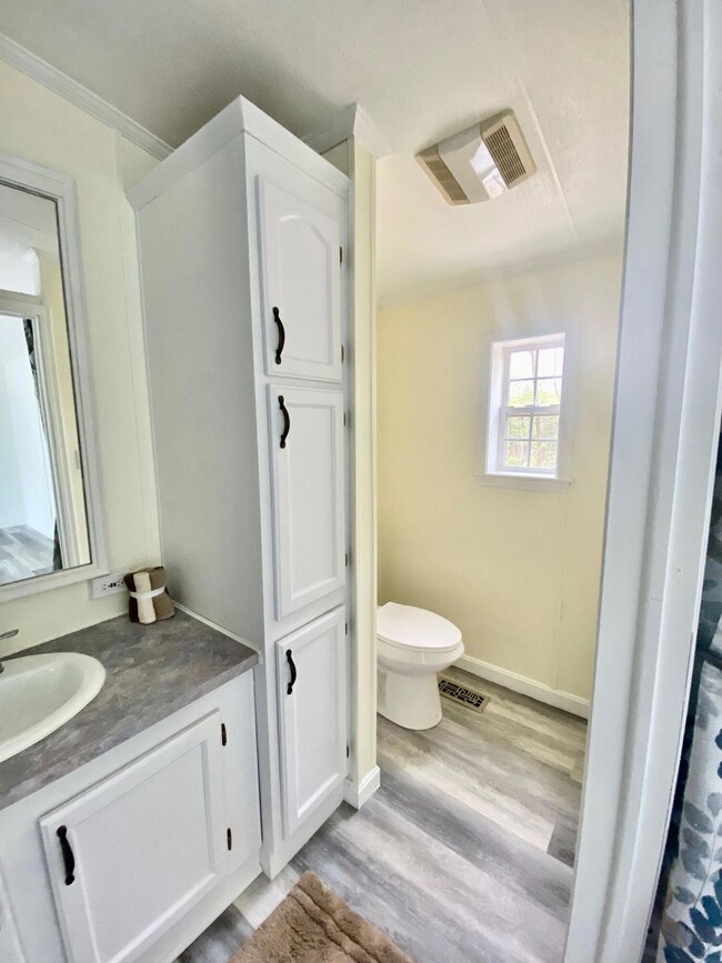 281596897_5464086093604121_4359471923717