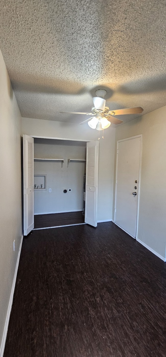 125 Astoria Dr, Cedar Hill, TX 75104 - photo 4