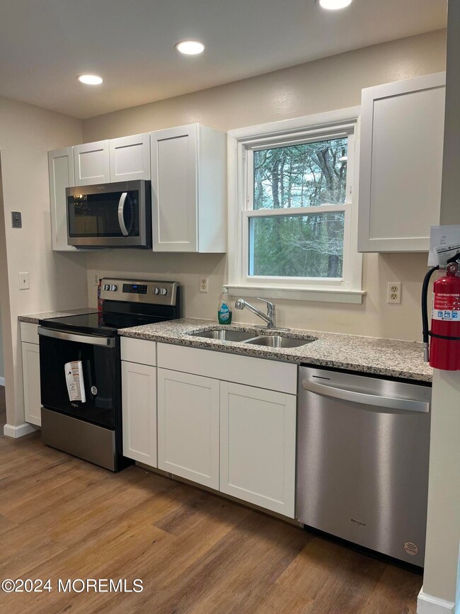 3 N Chestnut Ave unit 70, Whiting, NJ 08759 - photo 6