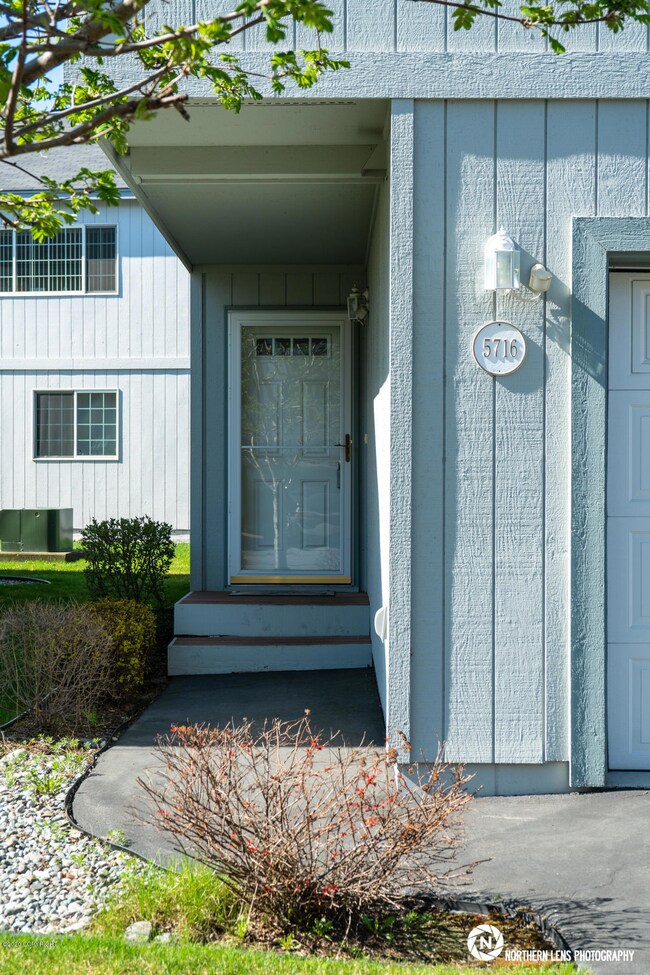 Exterior_9