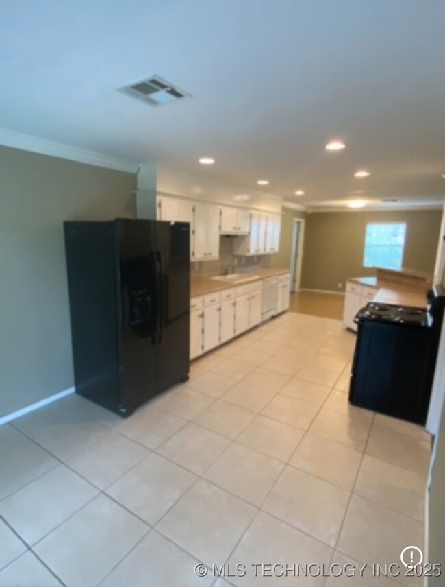 328 Pine Rd, Eufaula, OK 74432 - photo 6