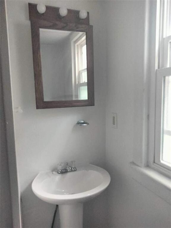 213 E Bertsch St unit 3, Lansford, PA 18232 - photo 5