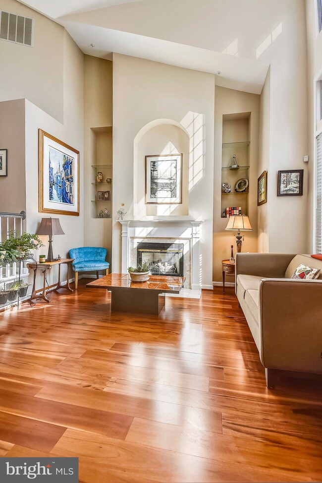 7021 Haycock Rd unit 806, Falls Church, VA 22043 - photo 4