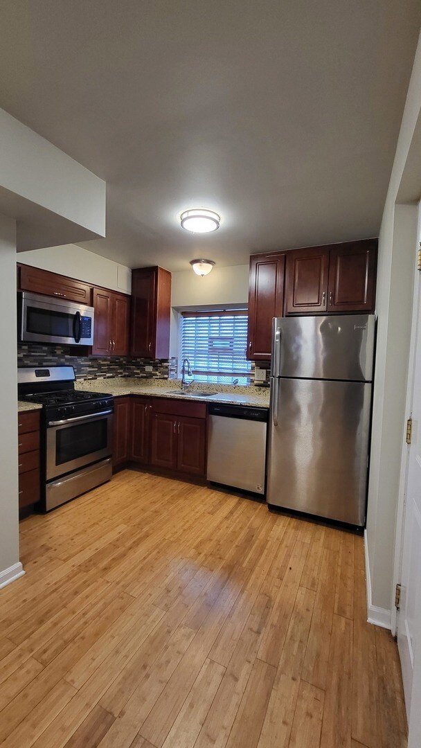 6344 N Talman Ave unit G, Chicago, IL 60659 - photo 2