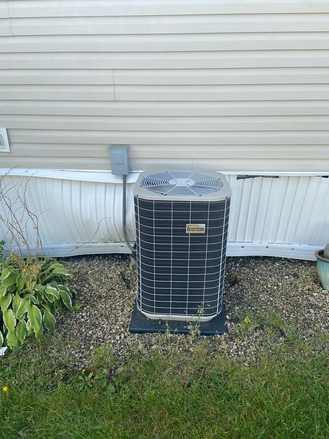 6 Blue Bird Ln, Beecher, IL 60401 - photo 3