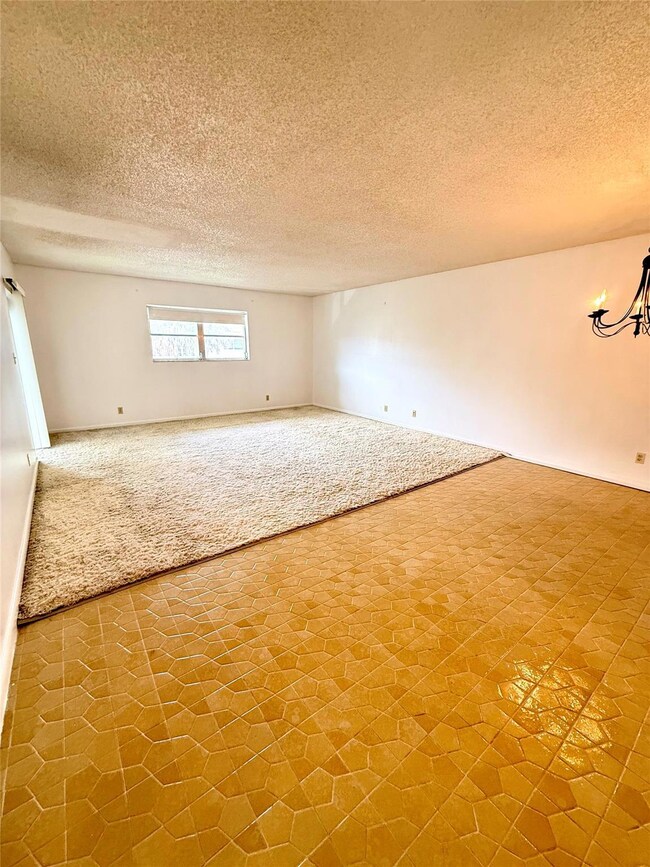 4821 NW 22nd Ct unit 211, Lauderhill, FL 33313 - photo 7