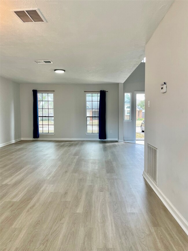 1802 Lavaca St, Friendswood, TX 77546 - photo 6