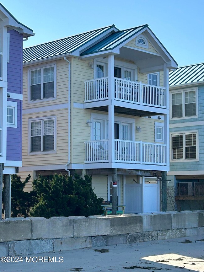 814 W Bay Club photo #7