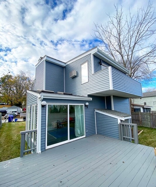 7 Munro Ave, Warren, RI 02885 - photo 2