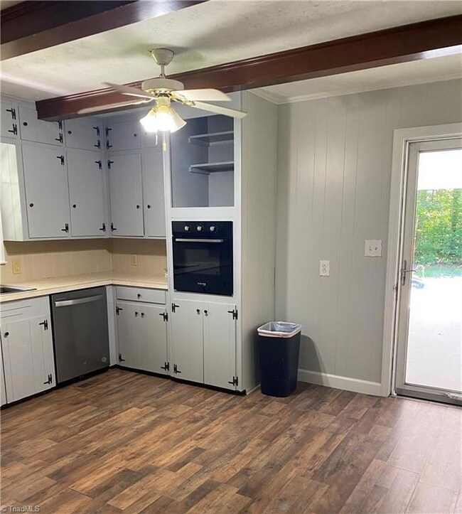 New wall oven