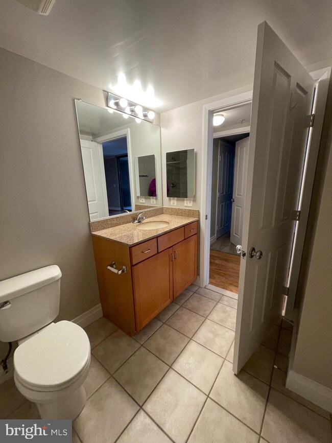 414 Water St unit 2015, Baltimore, MD 21202 - photo 7