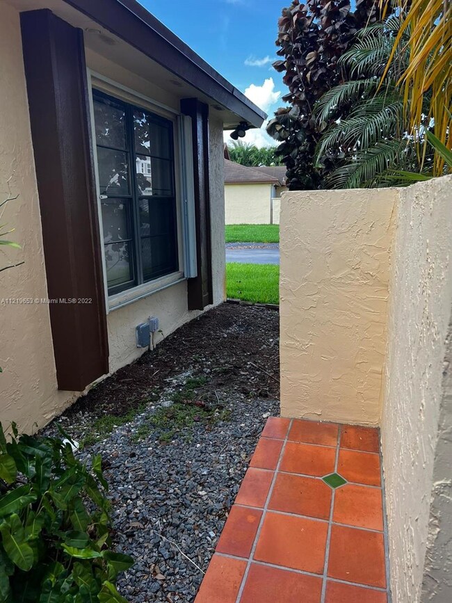 5320 SW 153rd Place S, Miami, FL 33185 - photo 6