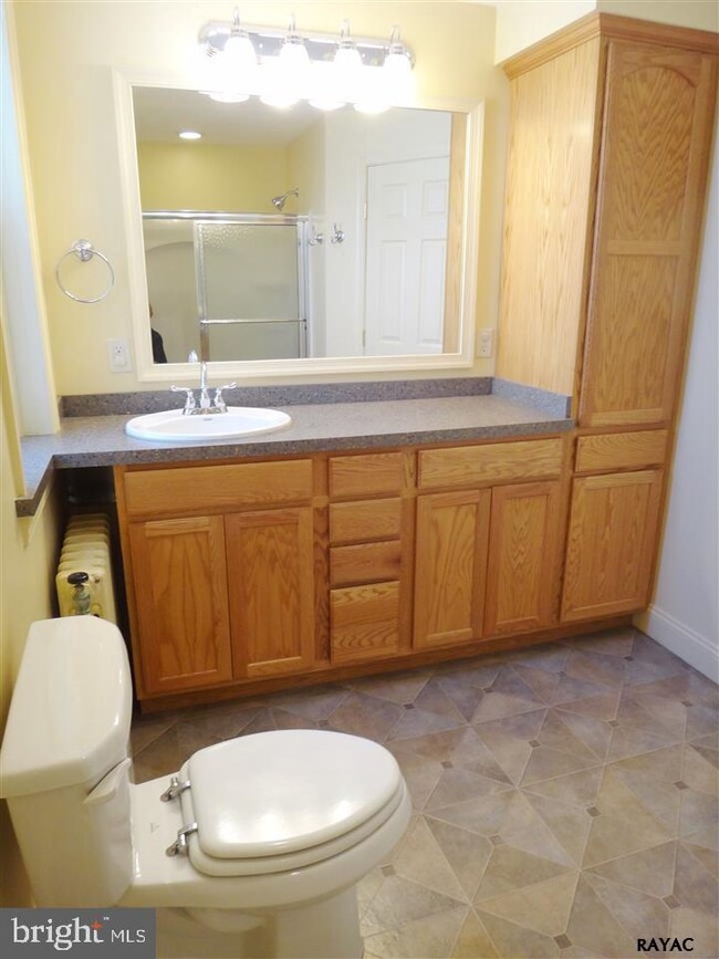 447 N George St, York, PA 17401 - photo 6