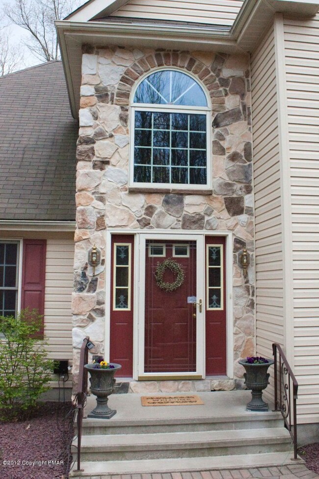 498 (503) Sassafrass Way, Stroudsburg, PA 18360 - photo 2