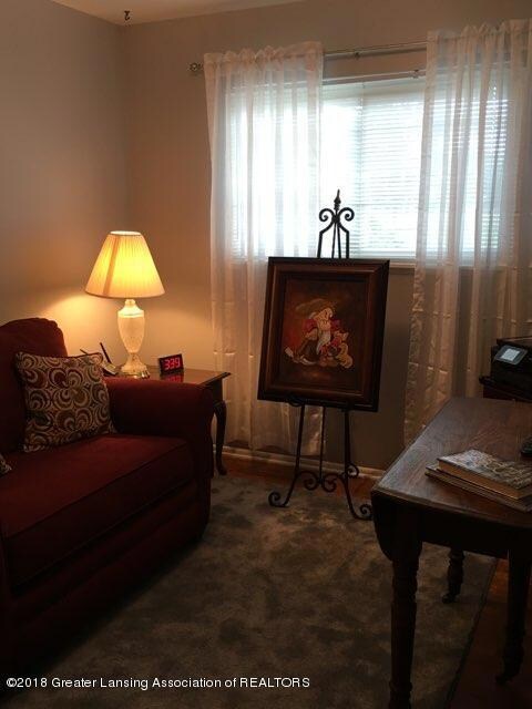 3308 Risdale Ave, Lansing, MI 48911 - photo 5
