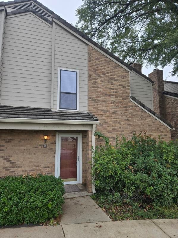 1111 Bert Dr unit C, Arlington, TX 76012 - photo 2