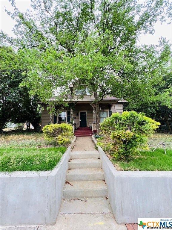 524 W Hopkins St, San Marcos, TX 78666 - photo 2