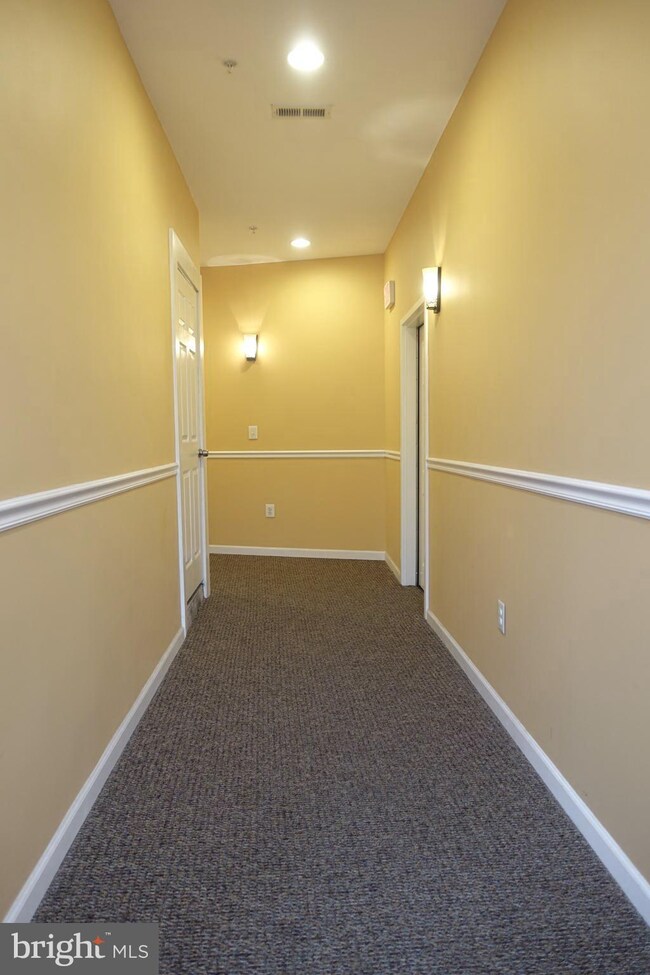 1727 Eastern Ave unit B, Baltimore, MD 21231 - photo 5