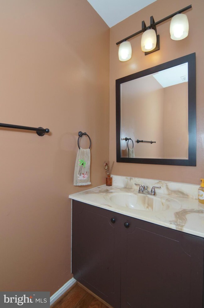 4000 Hunting Pines Ct, Fairfax, VA 22032 - photo 6