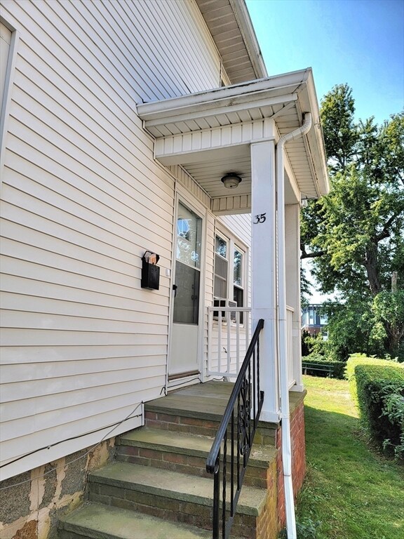 35 Vane St unit 2nd Floor, Quincy, MA 02171 - photo 2
