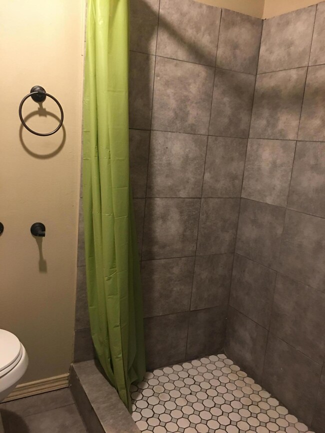 8305 Hester St unit B, El Paso, TX 79907 - photo 6