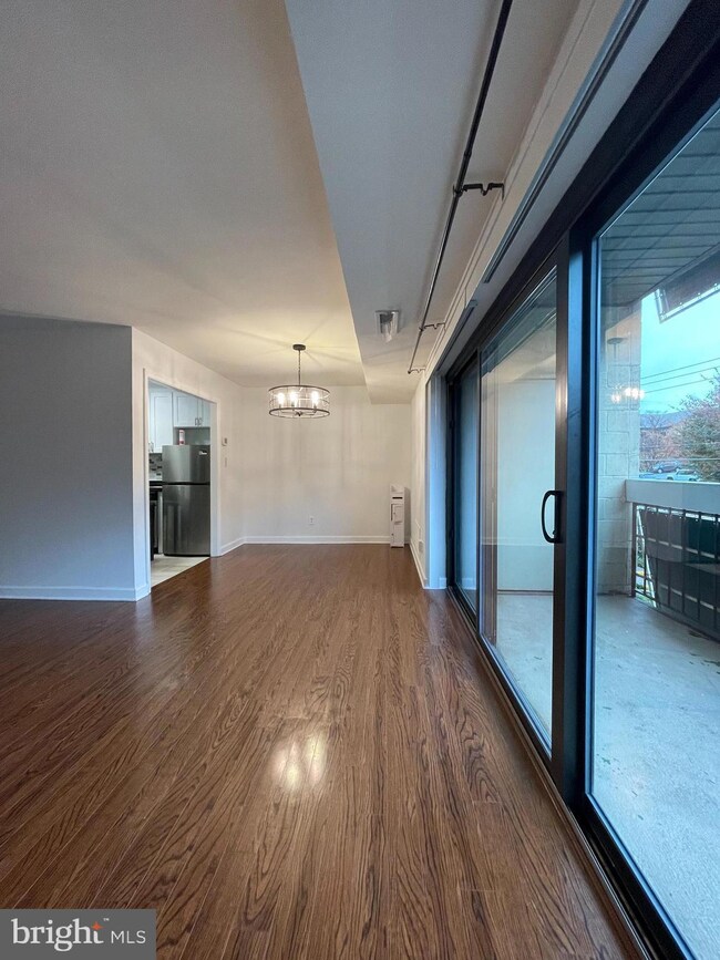 6145 Leesburg Pike unit 204, Falls Church, VA 22041 - photo 3