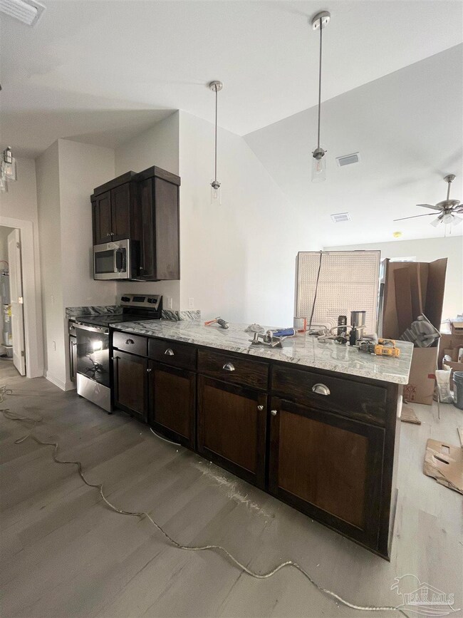 6328 Simpson St, Milton, FL 32583 - photo 5