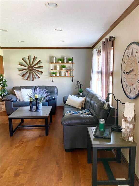 824 Briarwood Ct, Anderson, IN 46012 - photo 4