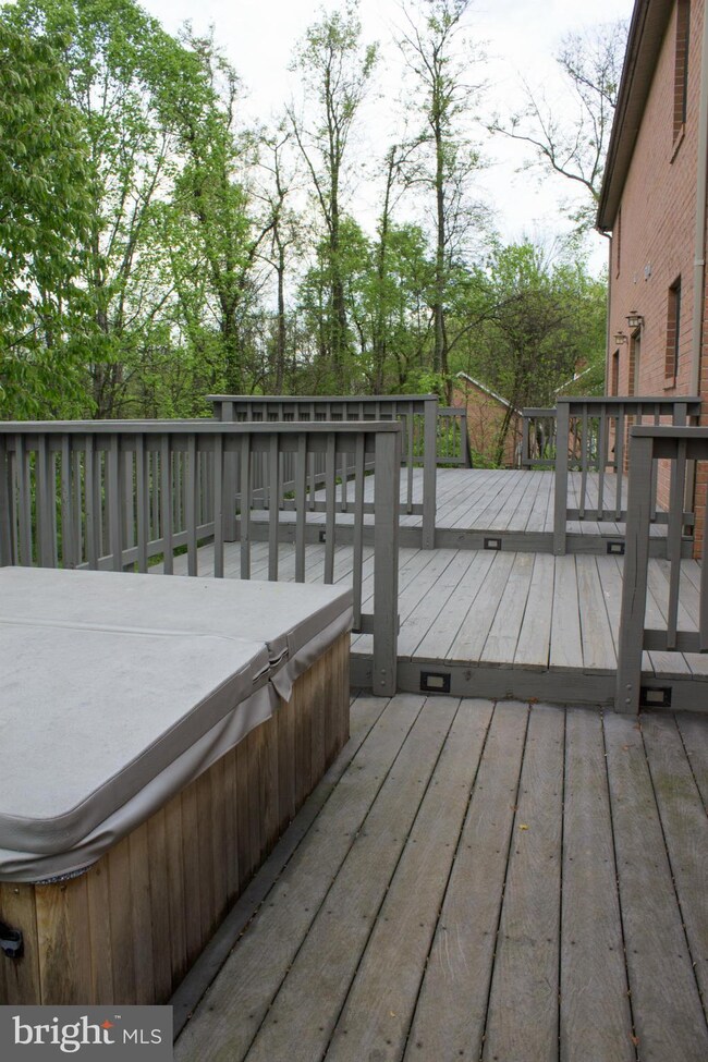 1908 Goldmiller Rd, Bunker Hill, WV 25413 - photo 4