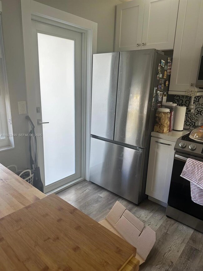 1350 Atlantic Shores Blvd unit 305, Hallandale Beach, FL 33009 - photo 6