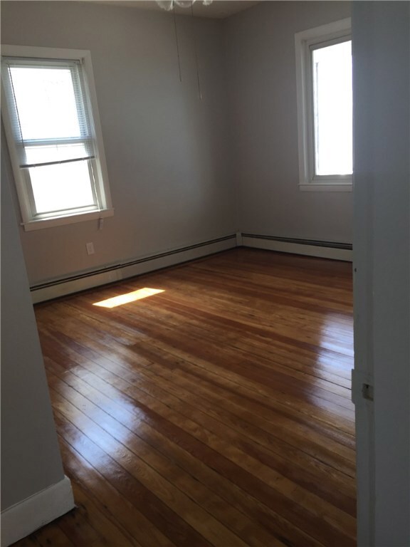 10 Libia St, Providence, RI 02909 - photo 5