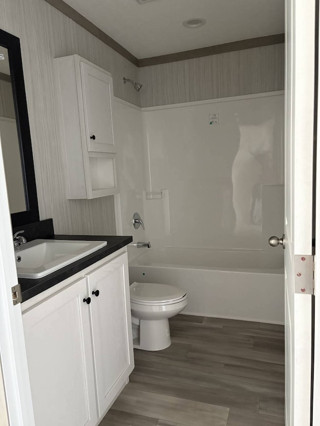 641 W Walnut St unit 9, Oglesby, IL 61348 - photo 7