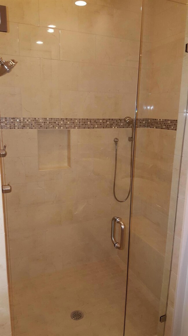 3835 Pine Tree Ct, Dallas, TX 75206 - photo 6