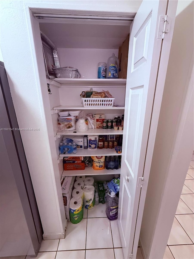 6190 W 19th Ave unit 212, Hialeah, FL 33012 - photo 5