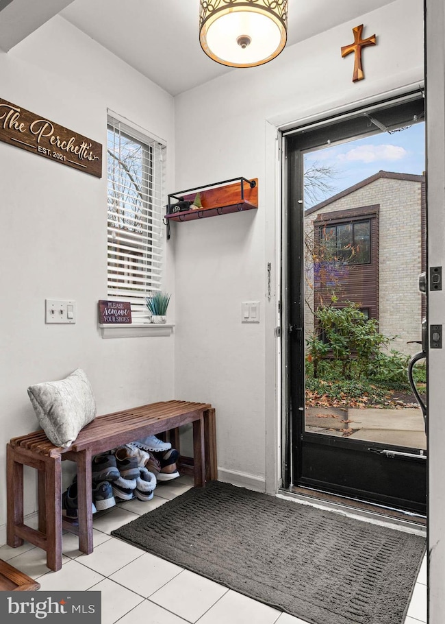 2201 Aspen Cir, Springfield, PA 19064 - photo 4