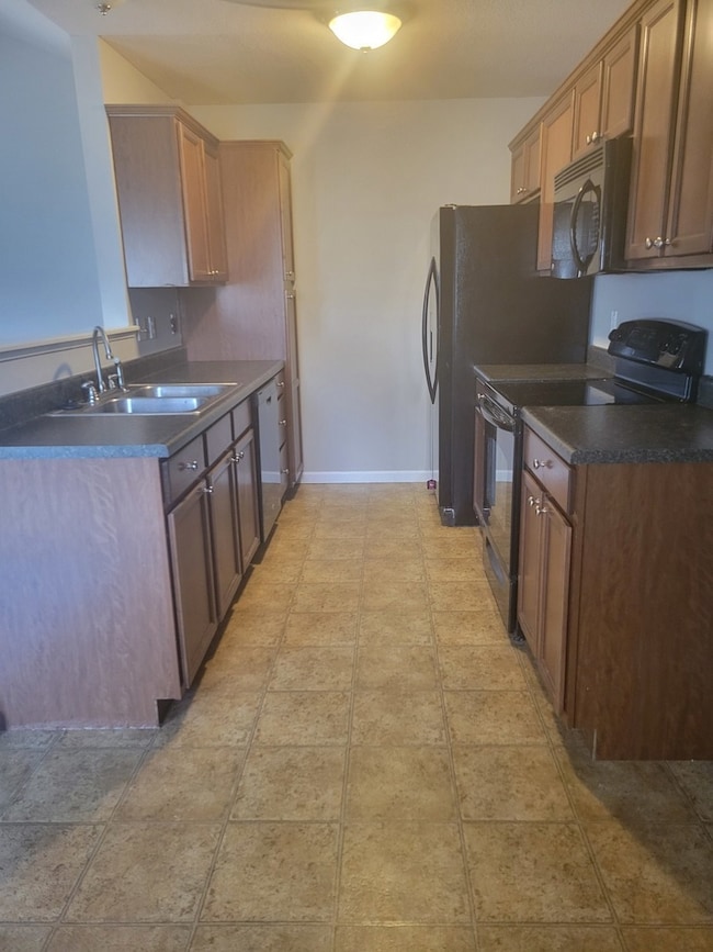 3704 Balcary Bay unit 3704, Champaign, IL 61822 - photo 6