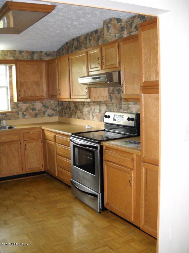 216 Brunswick Rd, Jacksonville, FL 32216 - photo 4