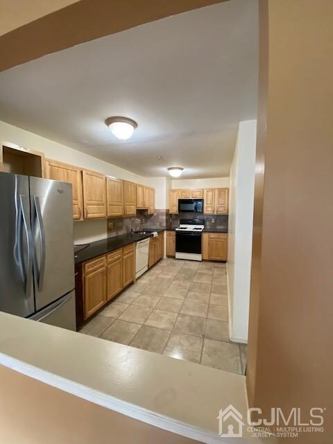 223 Vasser Dr unit 223, Piscataway, NJ 08854 - photo 7
