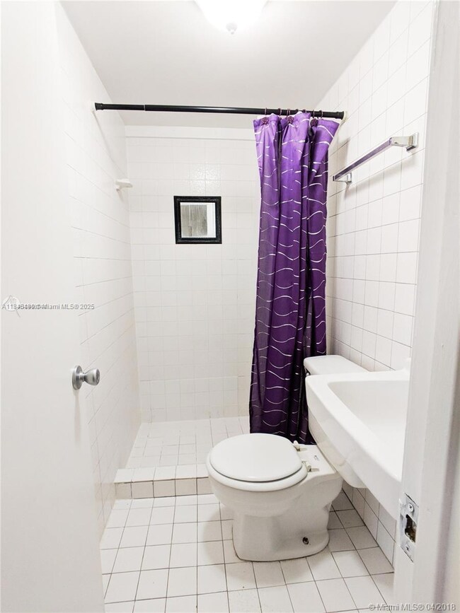 2433 SW 11th St unit B, Miami, FL 33135 - photo 2